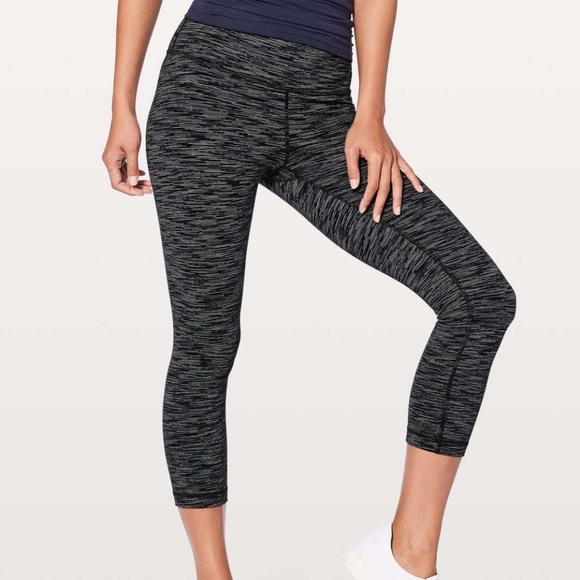 lululemon athletica Pants - EUC 💎 Lululemon Wunder Under Crop (Hi-Rise) *21"Wee Are From Space Black Slate